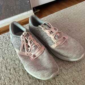 Women's Athletic Sneakers - Gray and Pink
